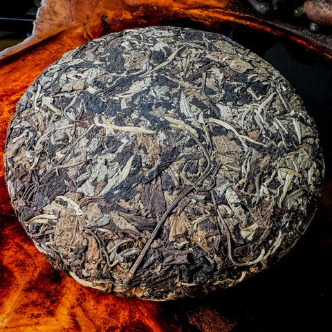 2020 Kunlu Shan Old Tree Aged Bai Cha / White Tea - 357g Cake