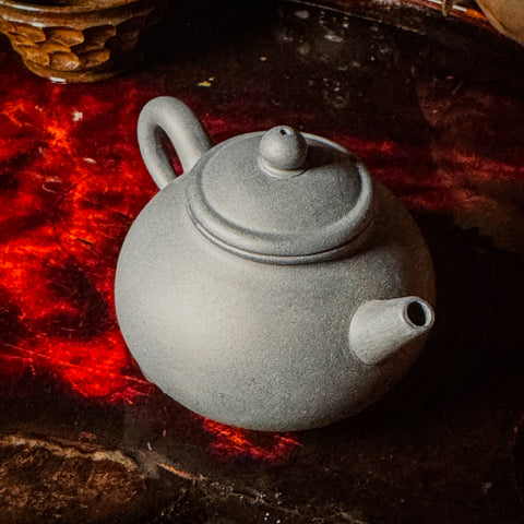 Lüni Lixing Yixing Teapot 90ml :: Seattle Inventory 12