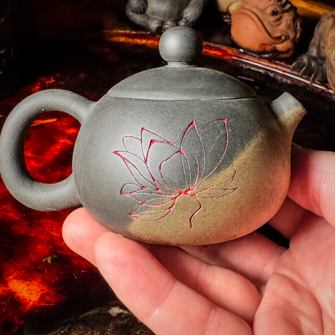 Jianshui Wood Fired Xishi Lotus Teapot 110ml :: Seattle Inventory 02