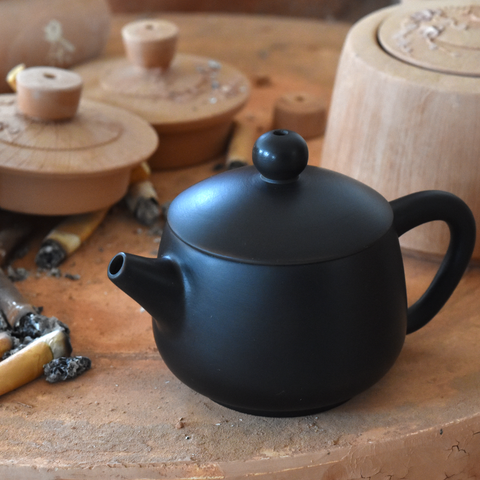 Black Jianshui Zitao Teapot - Tall Shi Piao Style ~90ml